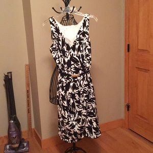 Black and white patterned sleeveless dress